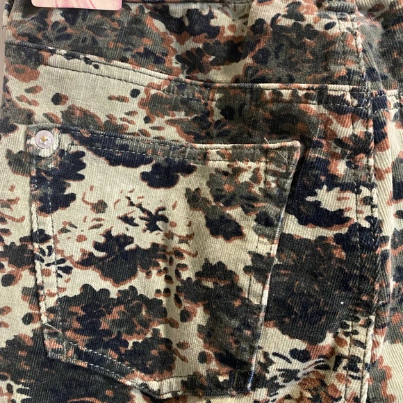 Anthropologie Pilcro High Rise Skinny Pants - Picture 6 of 7